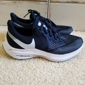 NIKE ZOOM WINFLO running shoes